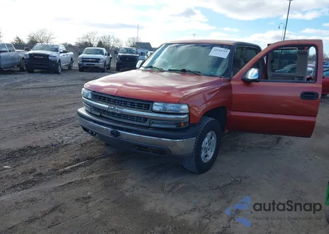 2001 Chevrolet Silverado 1500 Ls z USA, uszkodzony, nr VIN 2GCEK19T211214805
